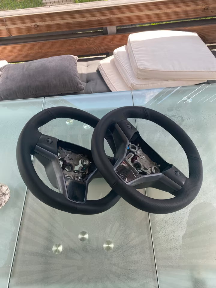 Original Tesla Model Y / Model 3 Steering Wheel Assembly 1626599-00-A